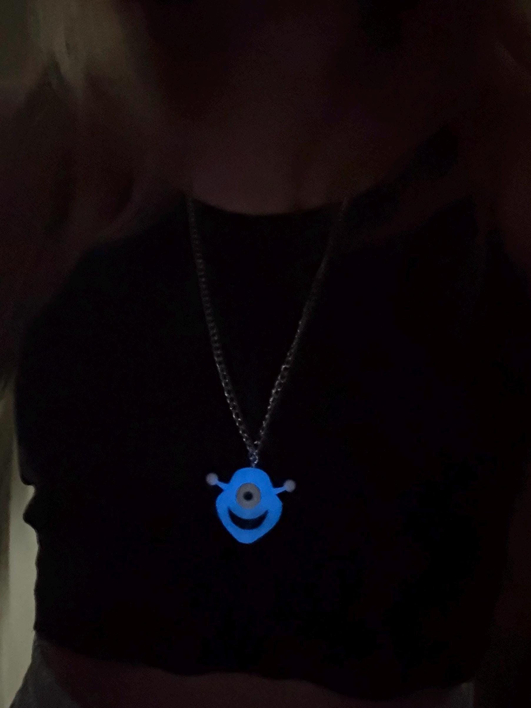 Coldplay Blue Alien Glow in the Dark Necklace - Coldplay gift - Music of the Spheres Tour